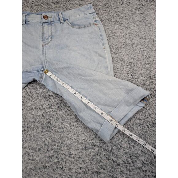 Chicos Shorts Women 30 Blue Cuff Normcore Preppy Denim Stretch Girlfriend Short - Picture 6 of 8